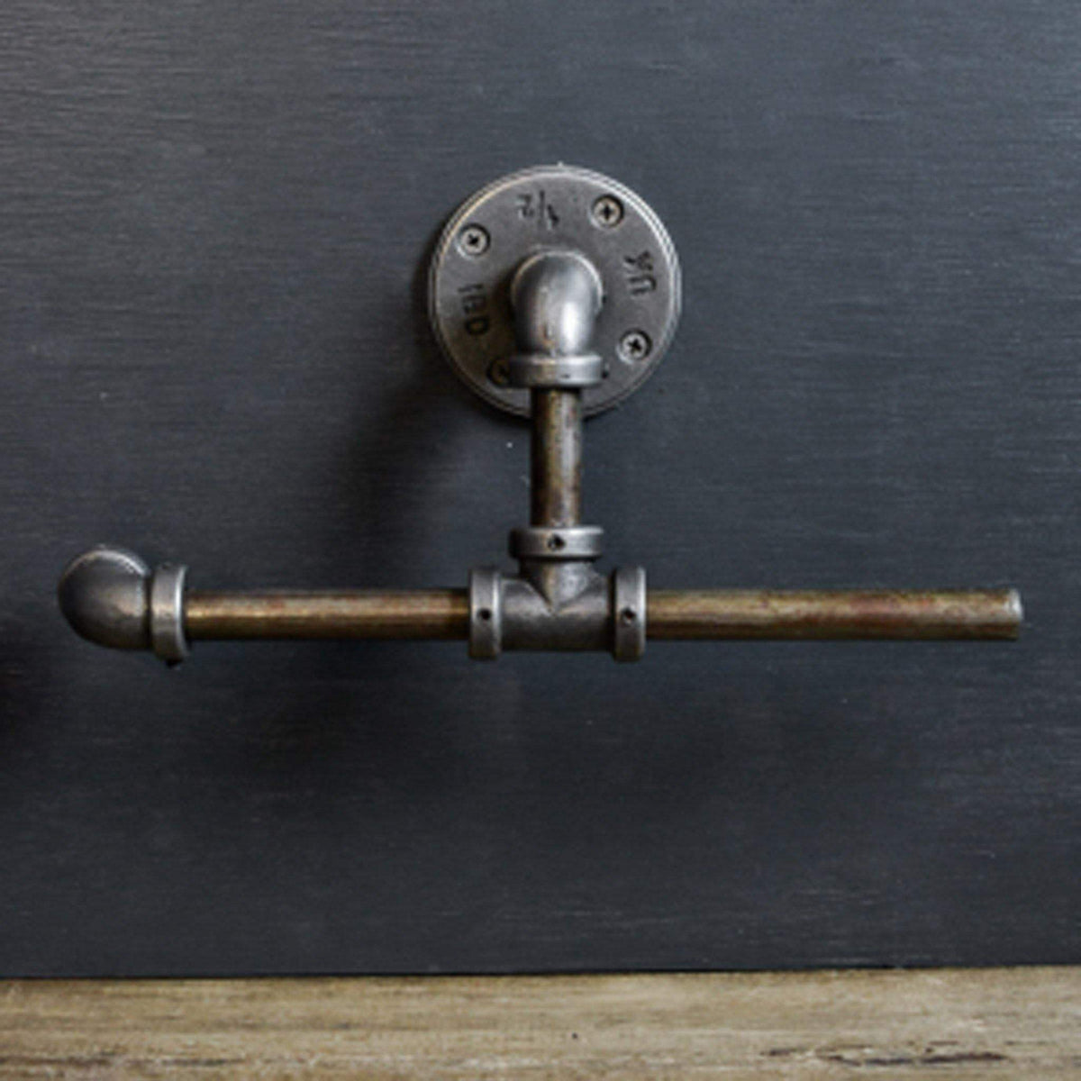 Iron Wall Plate for 1.5cm pipe Liv's Solihull