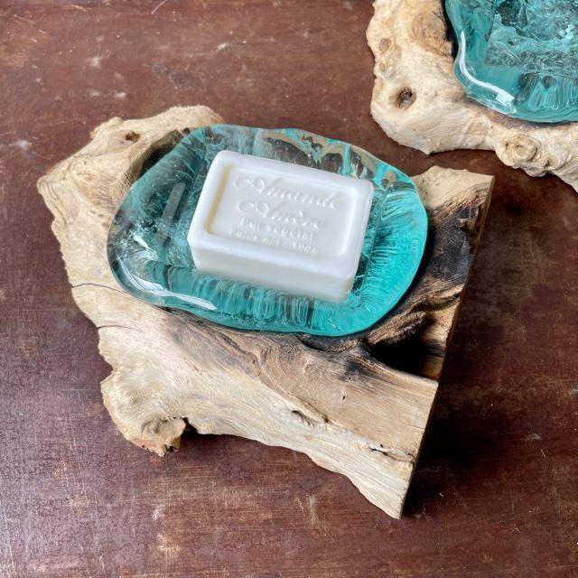 Root with Glass Soap Dish  - Rectangle - Liv's